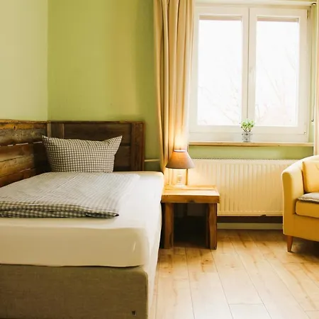Haus Am Bach - Gemuetliche Pension