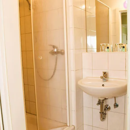 Haus Am Bach - Gemuetliche Pension Guest house 2*