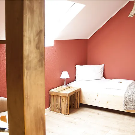 Arrivel Pension Haus Am Bach 3* Allershausen