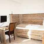Arrivel Haus Am Bach Pensjonat